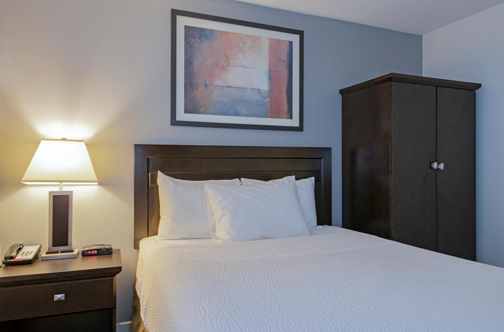 Travelodge By Wyndham Kamloops Mountview Eksteriør billede