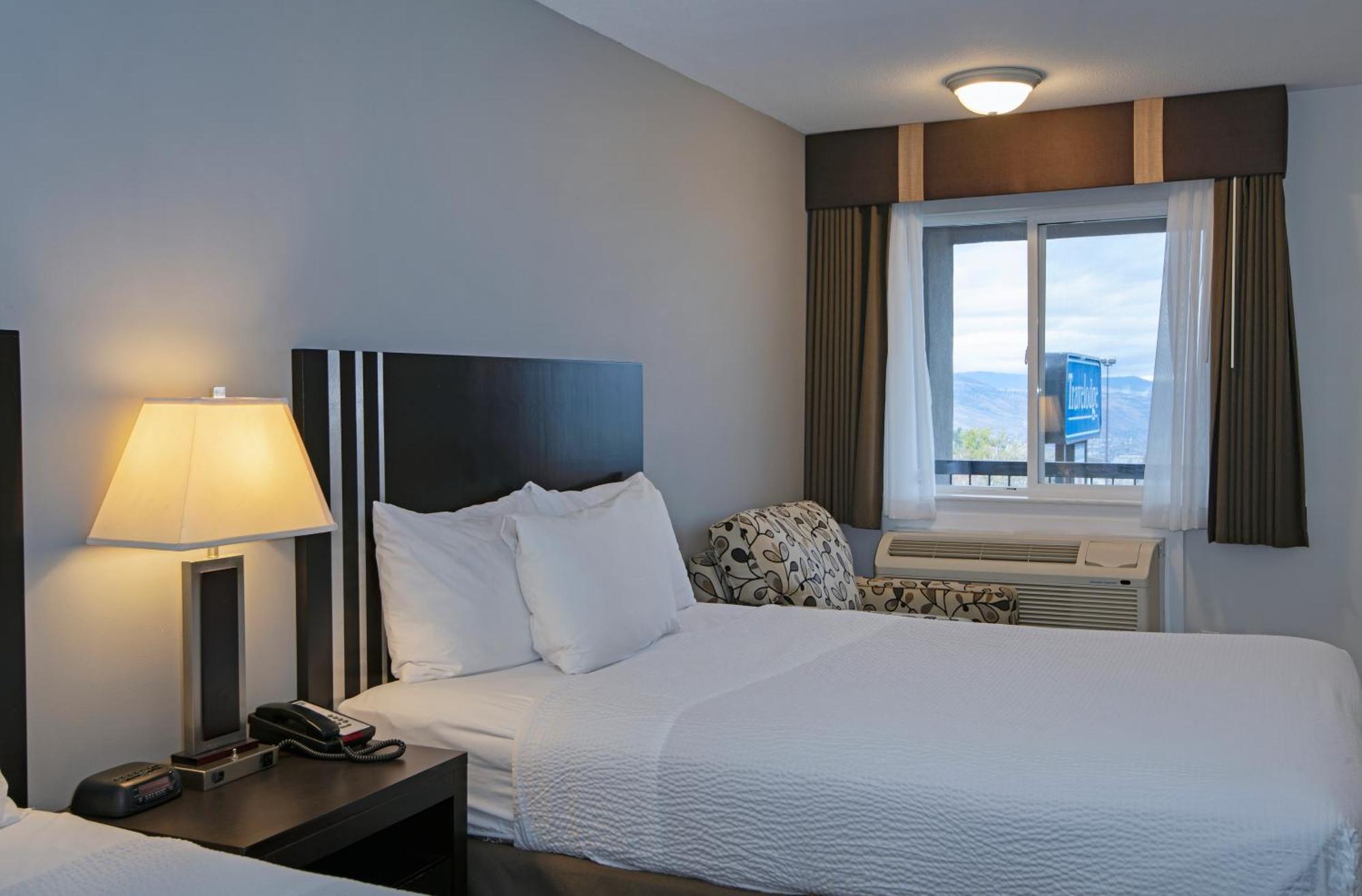 Travelodge By Wyndham Kamloops Mountview Eksteriør billede