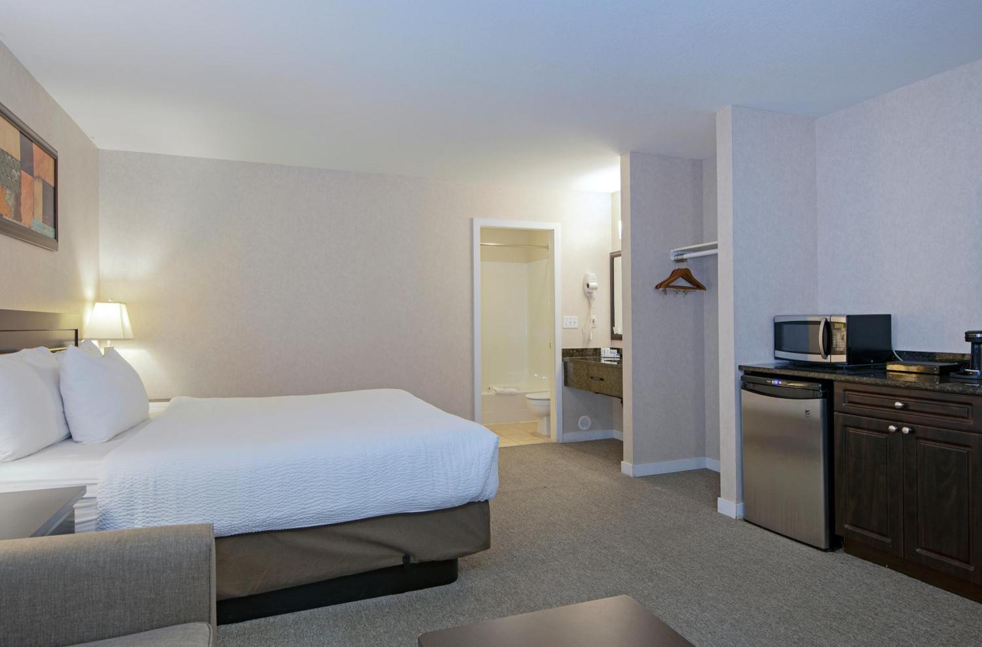 Travelodge By Wyndham Kamloops Mountview Eksteriør billede
