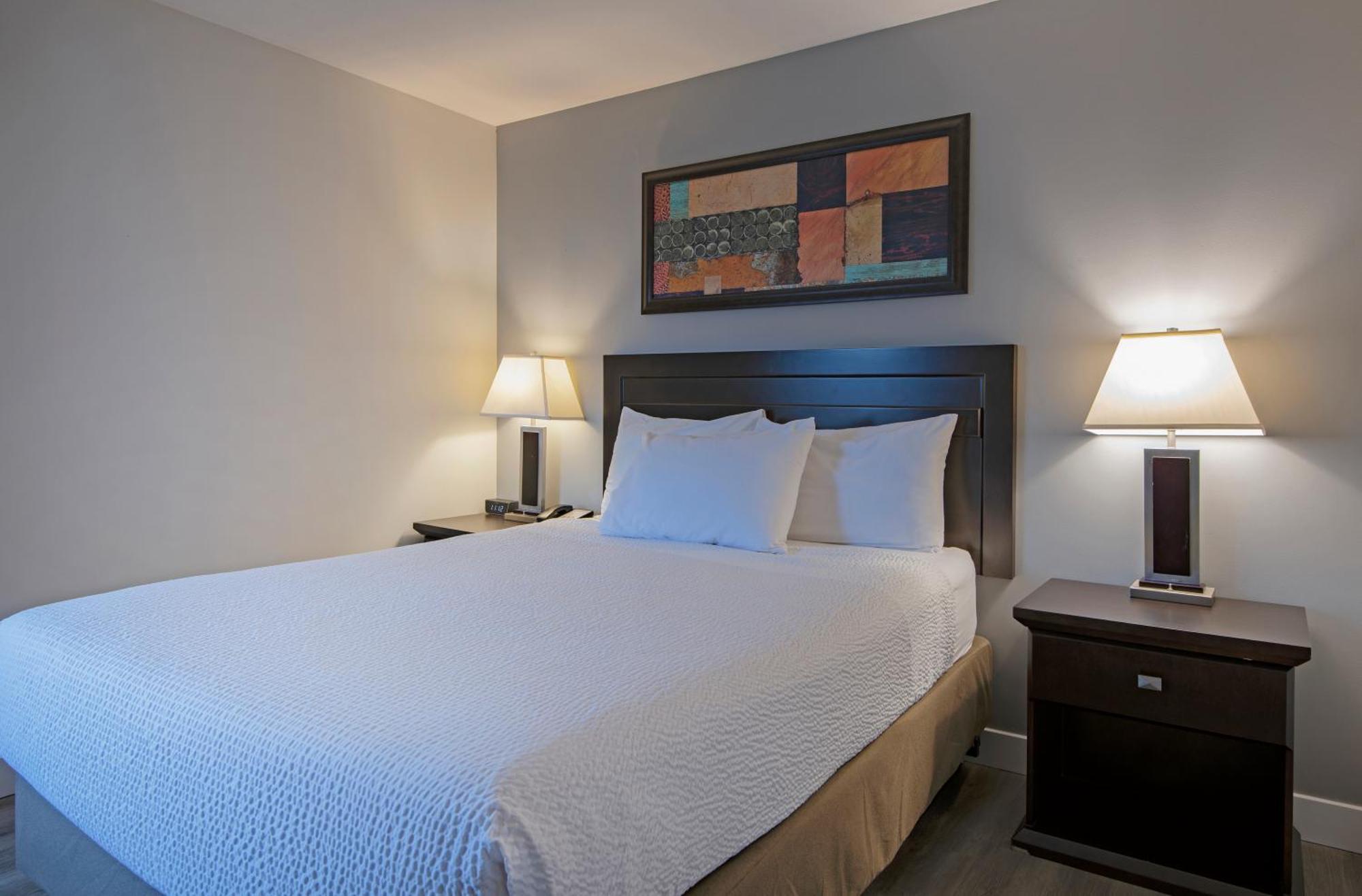 Travelodge By Wyndham Kamloops Mountview Eksteriør billede
