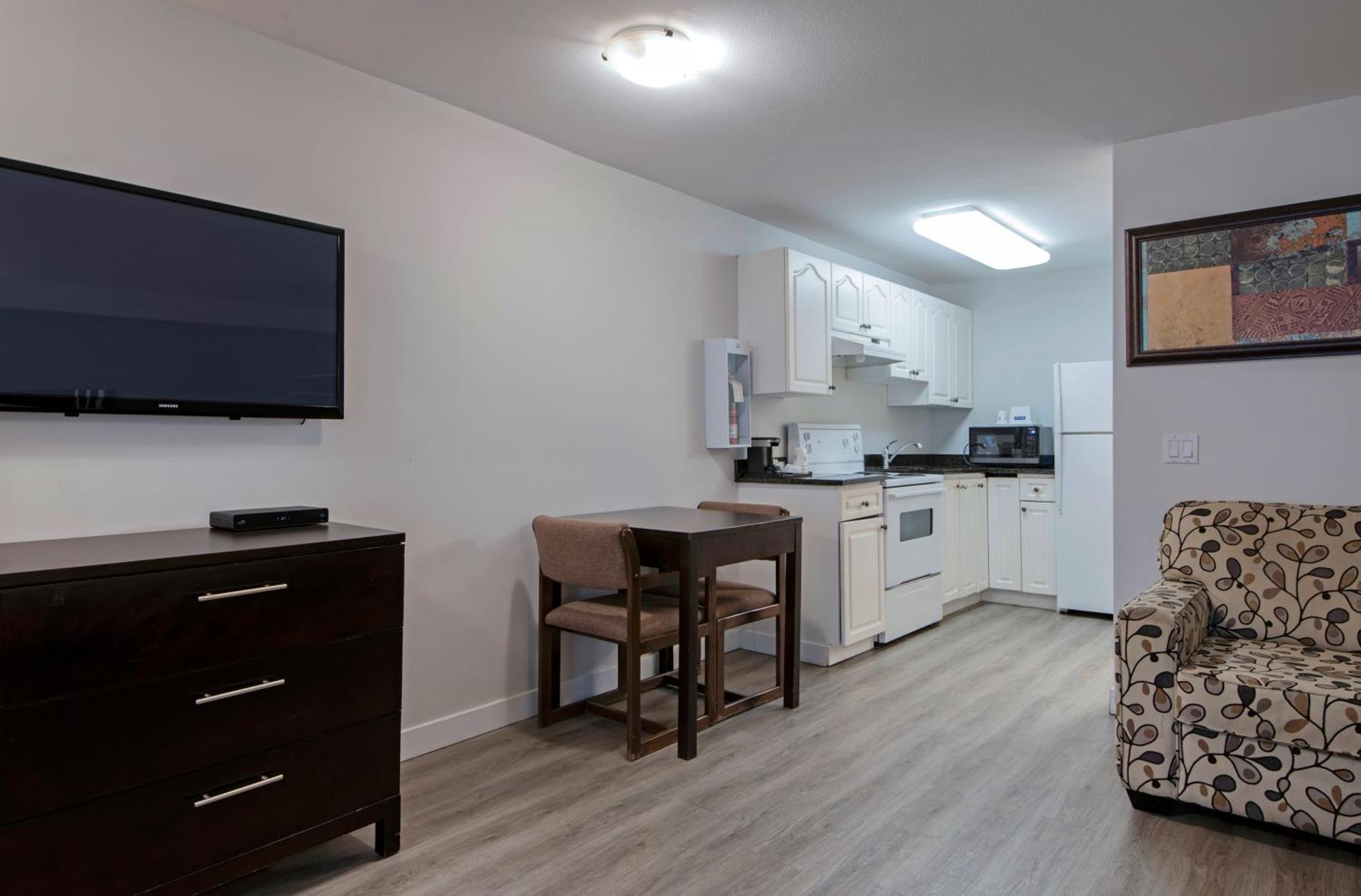 Travelodge By Wyndham Kamloops Mountview Eksteriør billede